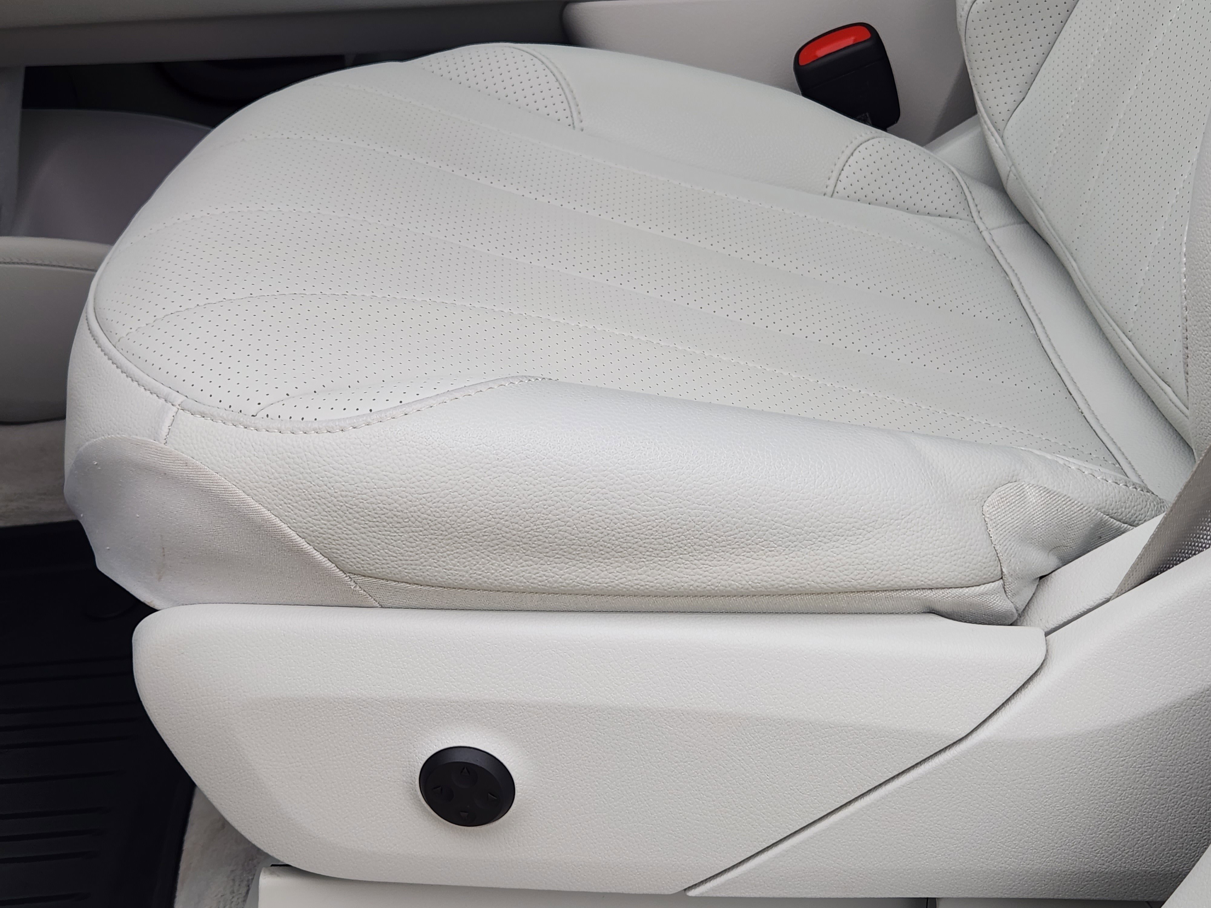 Used 2023 Mercedes-Benz EQE 350+ SUV image 24