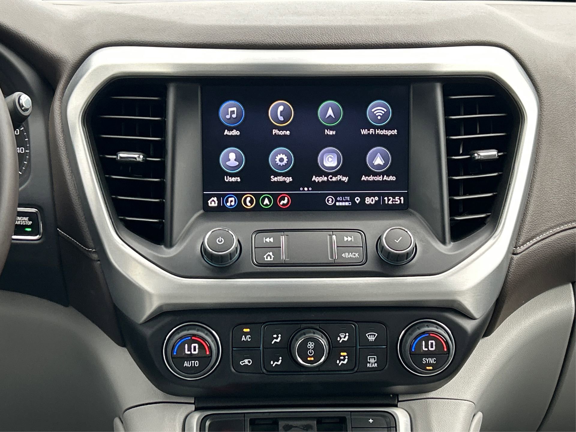 Certified 2023 GMC Acadia SLT image 29
