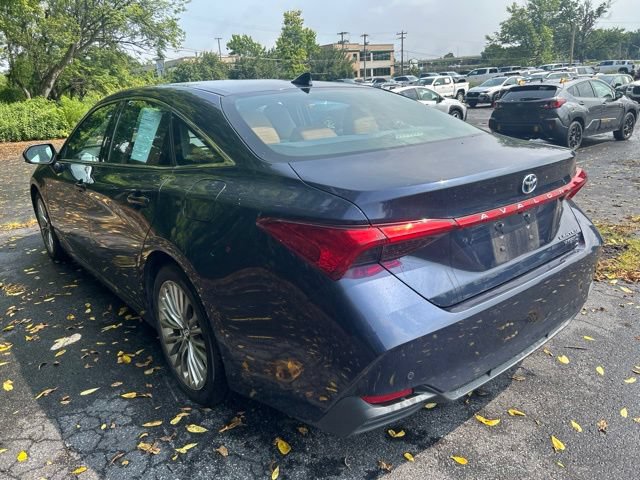 Used 2019 Toyota Avalon Limited w/ Advanced Safety Package FWD image 7