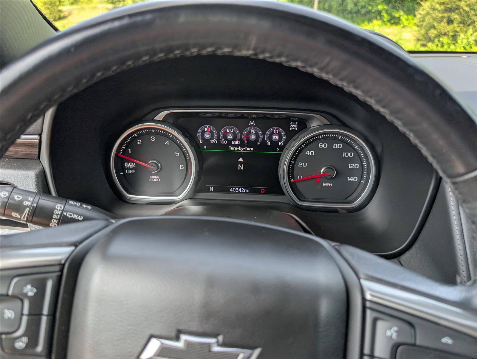 Used 2021 Chevrolet Tahoe Z71 w/ Z71 Off-Road Package AWD/4WD image 31