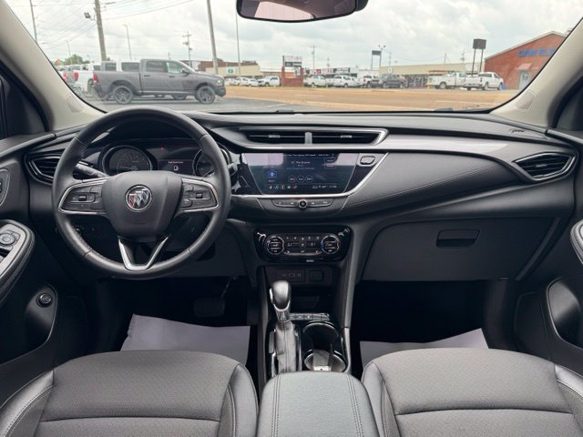 Used 2022 Buick Encore GX Select w/ Sport Touring Package AWD/4WD image 8