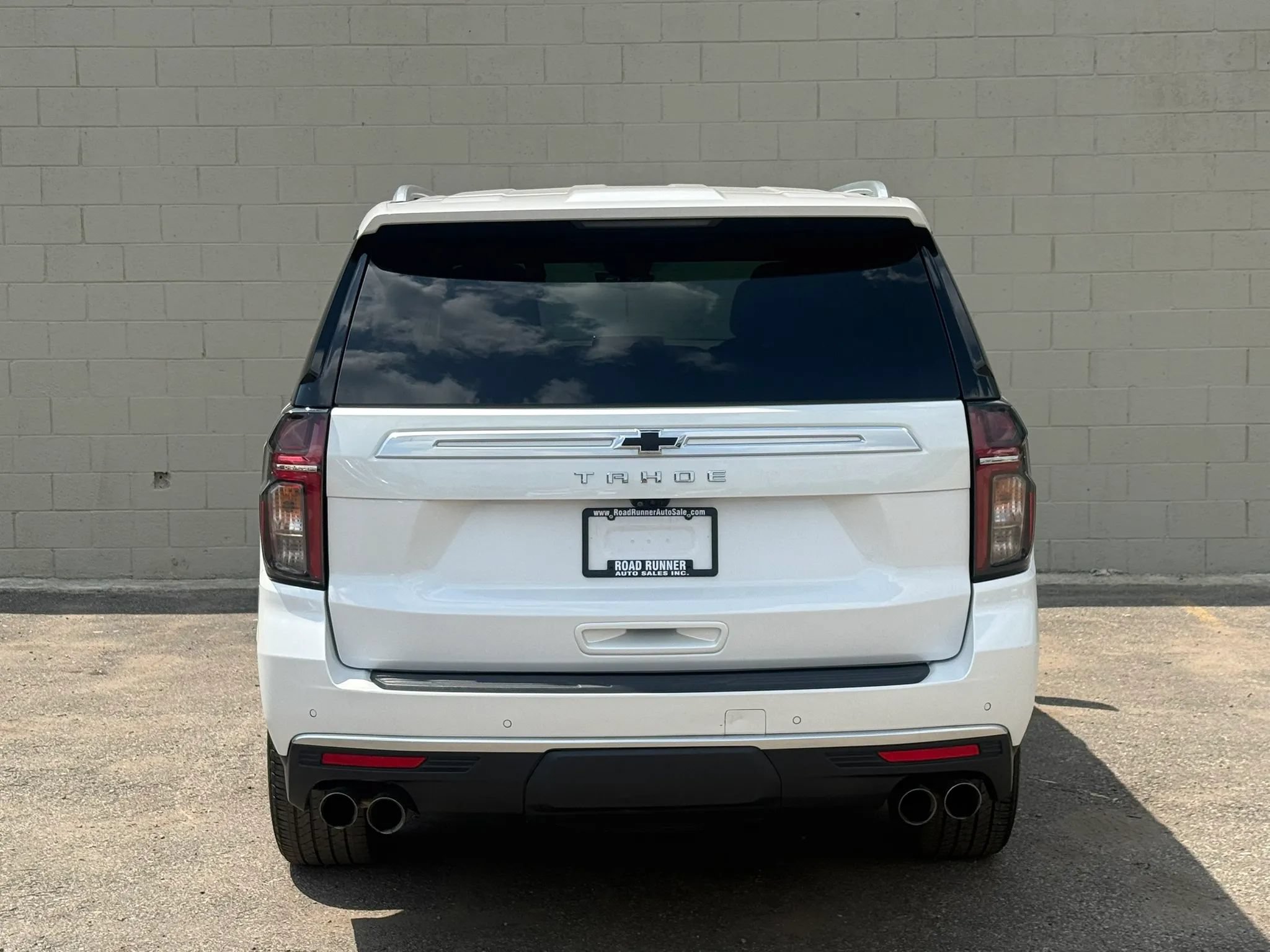 Used 2024 Chevrolet Tahoe High Country w/ Advanced Technology Package AWD/4WD image 9