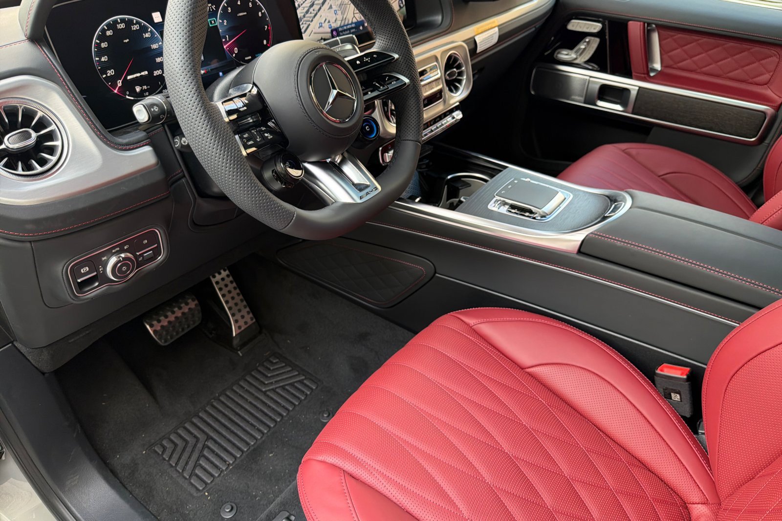 New 2026 Mercedes-Benz G 63 AMG 4MATIC image 9