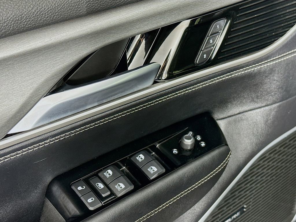 Used 2025 Jeep Wagoneer Series II w/ Convenience Group I image 18