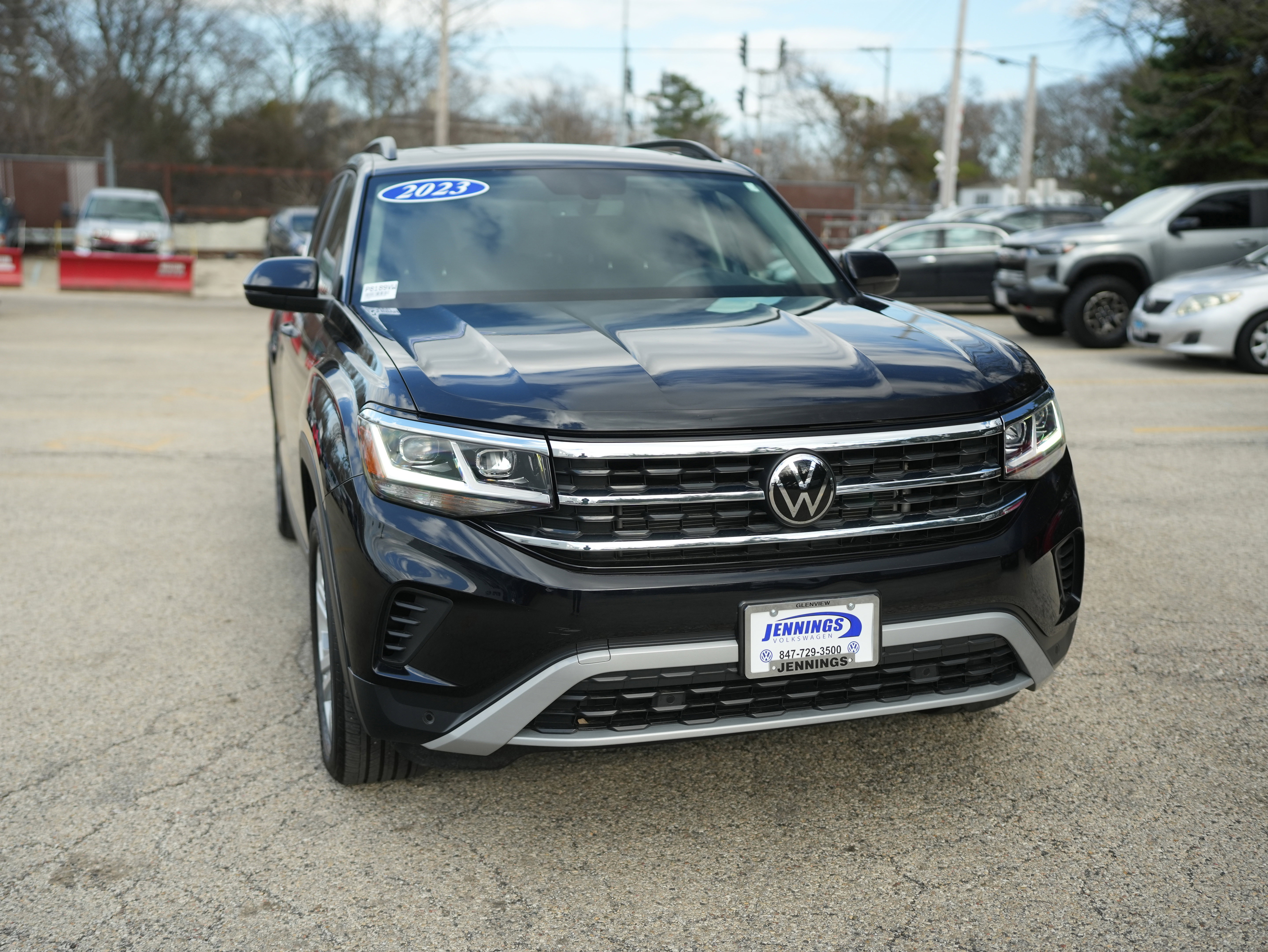 Certified 2023 Volkswagen Atlas SE w/ Panoramic Sunroof Package image 2