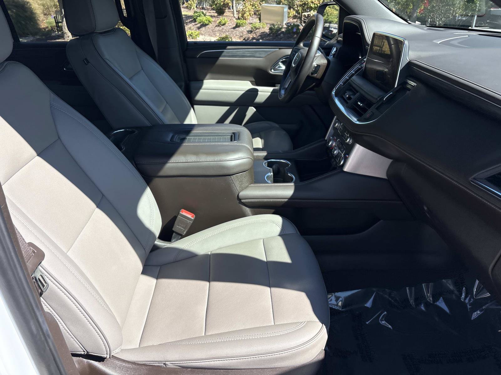 Used 2024 GMC Yukon SLT w/ Max Trailering Package AWD/4WD image 34