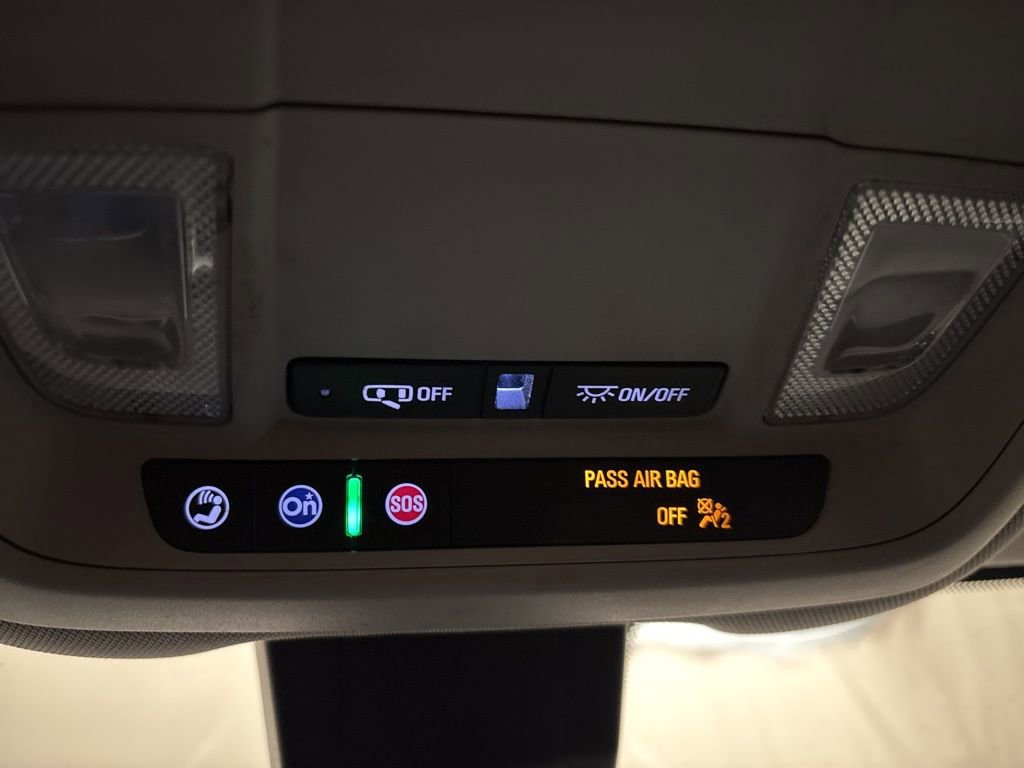 Used 2020 Chevrolet Equinox LS w/ LPO, Floor Liner Package image 21