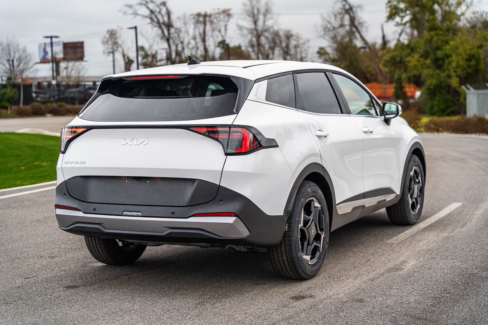 New 2026 Kia Sportage EX image 5