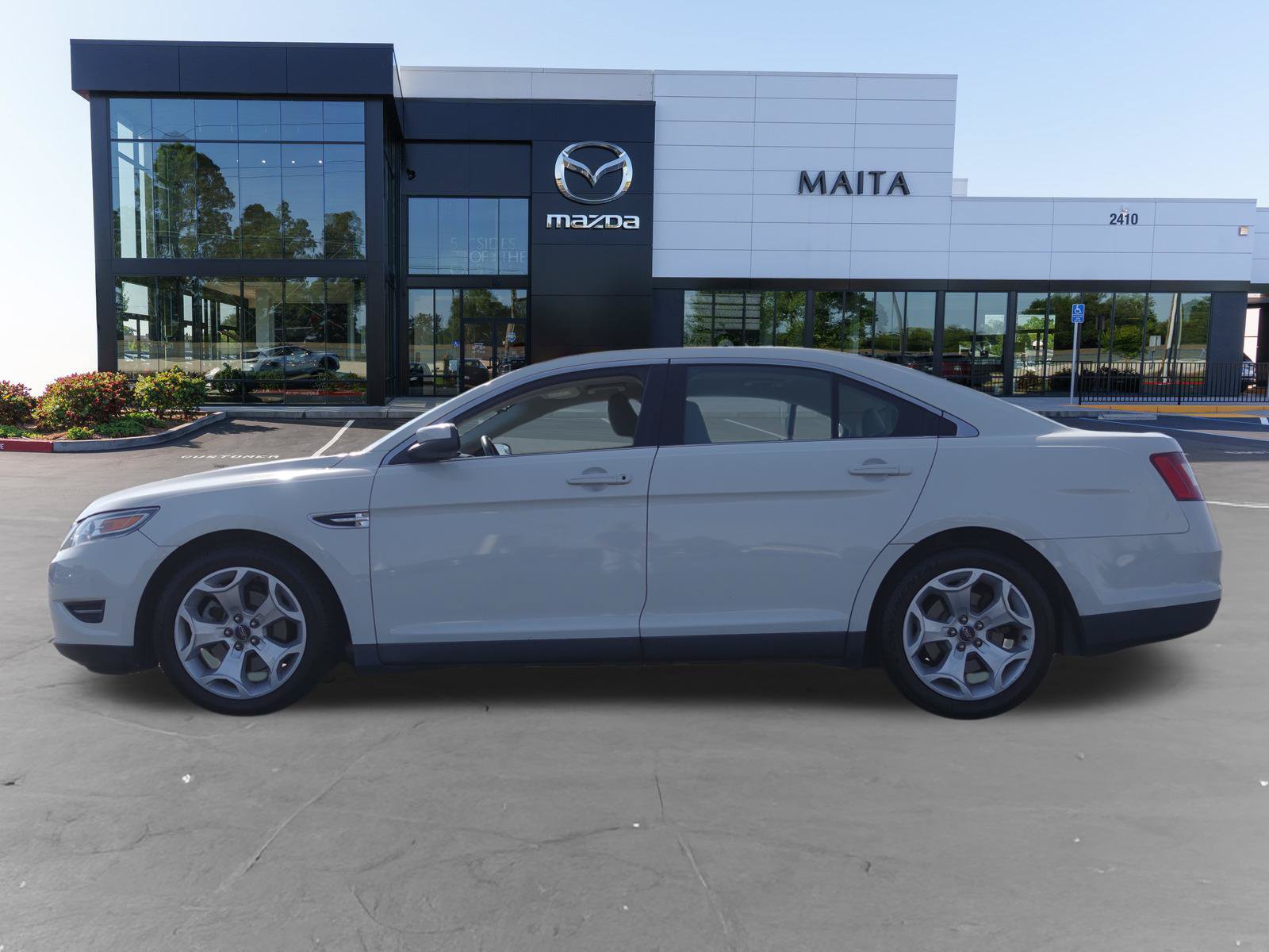Used 2012 Ford Taurus SEL FWD image 6