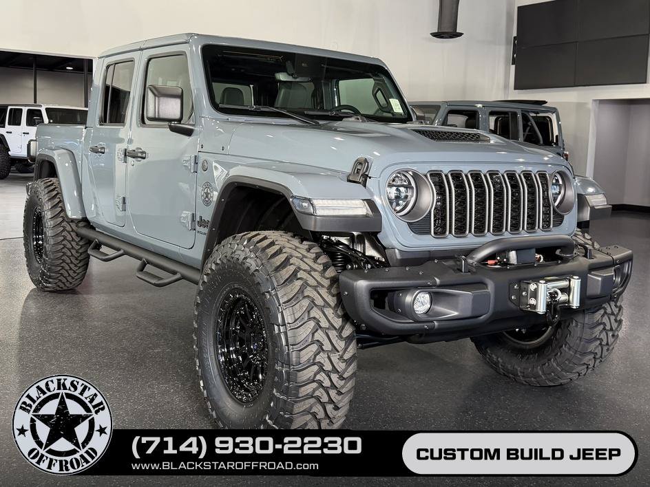 Used 2025 Jeep Gladiator Mojave AWD/4WD image 2