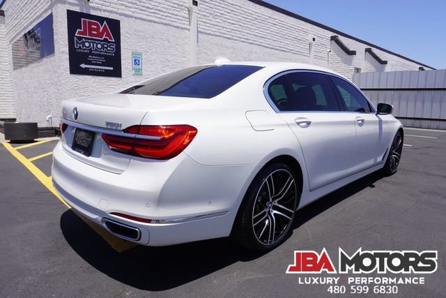Used 2018 BMW 750i RWD image 3