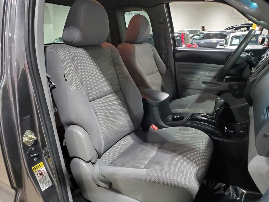 Used 2014 Toyota Tacoma PreRunner RWD image 13