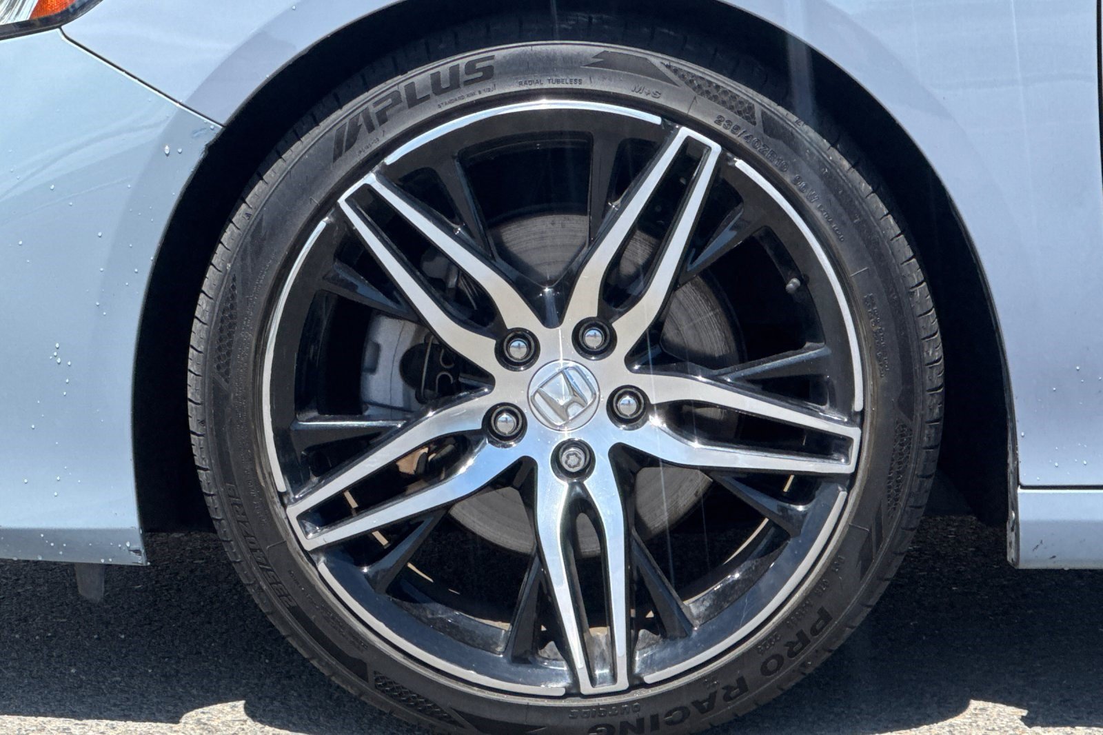 Used 2021 Honda Accord Touring image 11