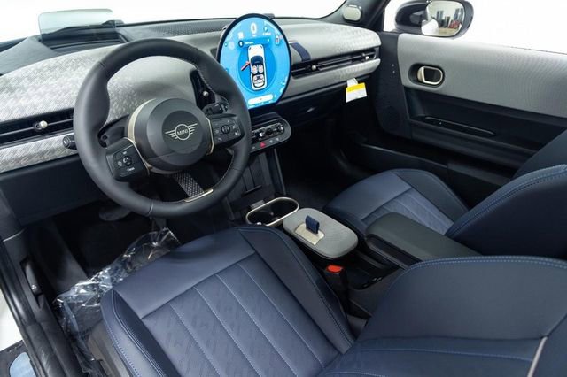 Certified 2025 MINI Cooper 2-Door Hardtop image 20