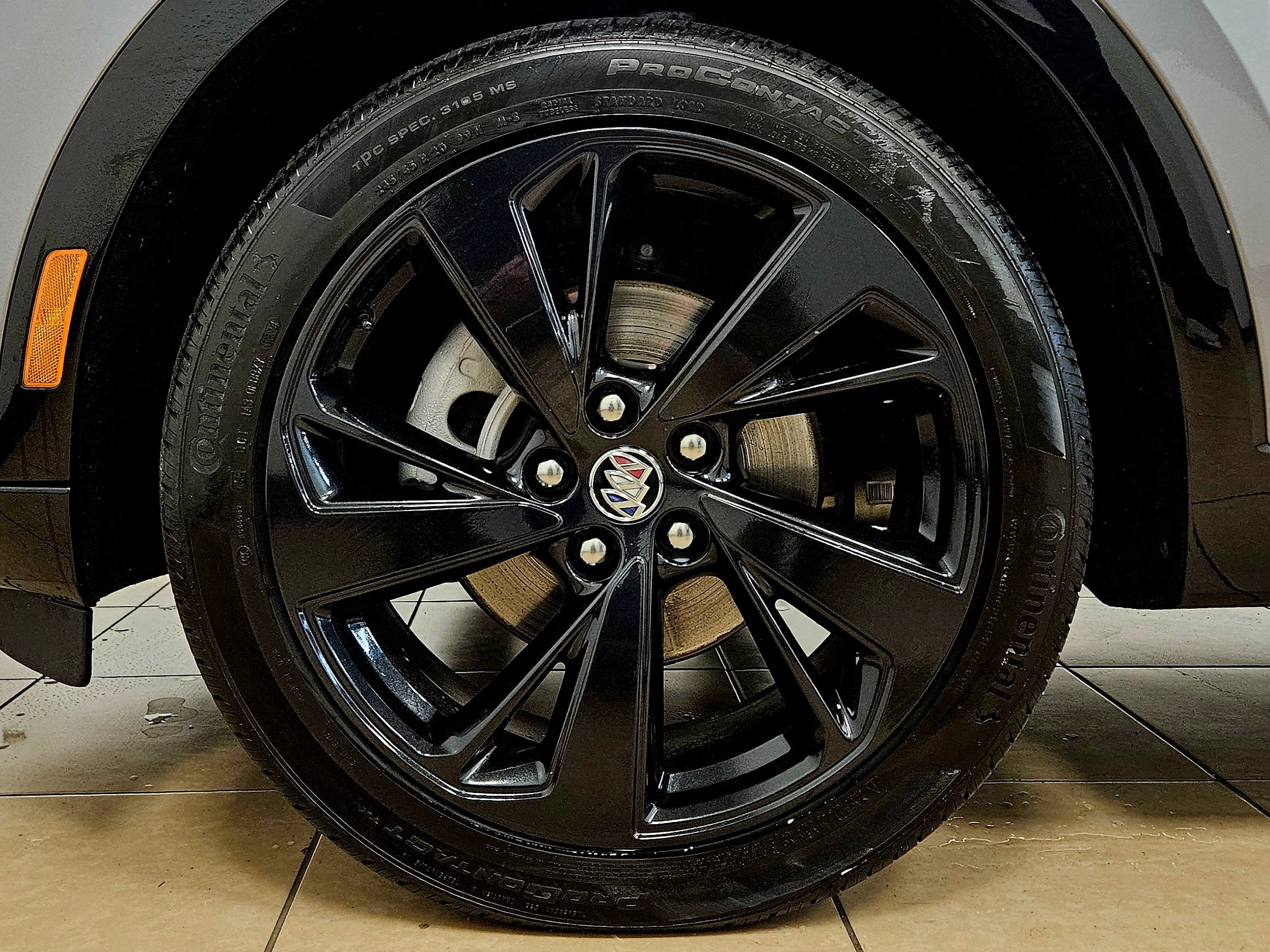 Used 2022 Buick Envision Essence w/ Sport Touring Package image 36