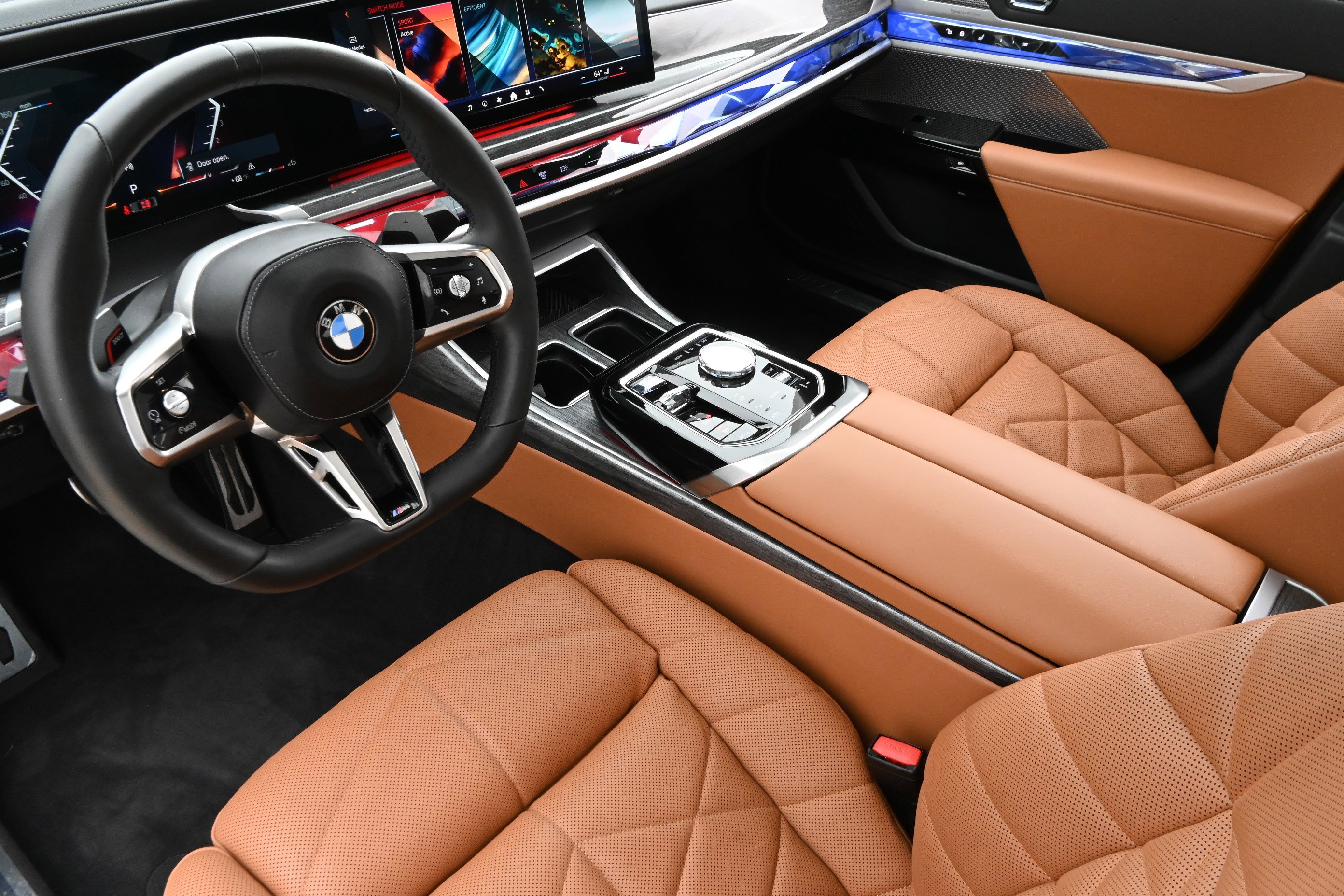 Certified 2023 BMW 740i w/ Parking Assistance Package image 14