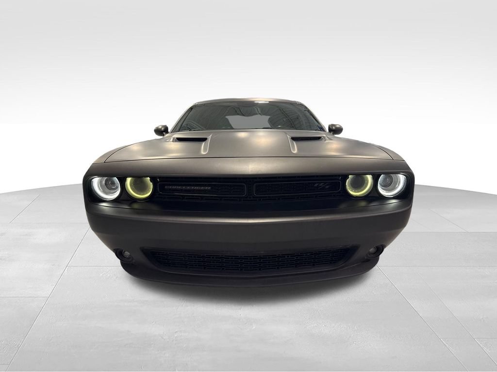 Used 2018 Dodge Challenger R/T w/ Blacktop Package RWD image 48