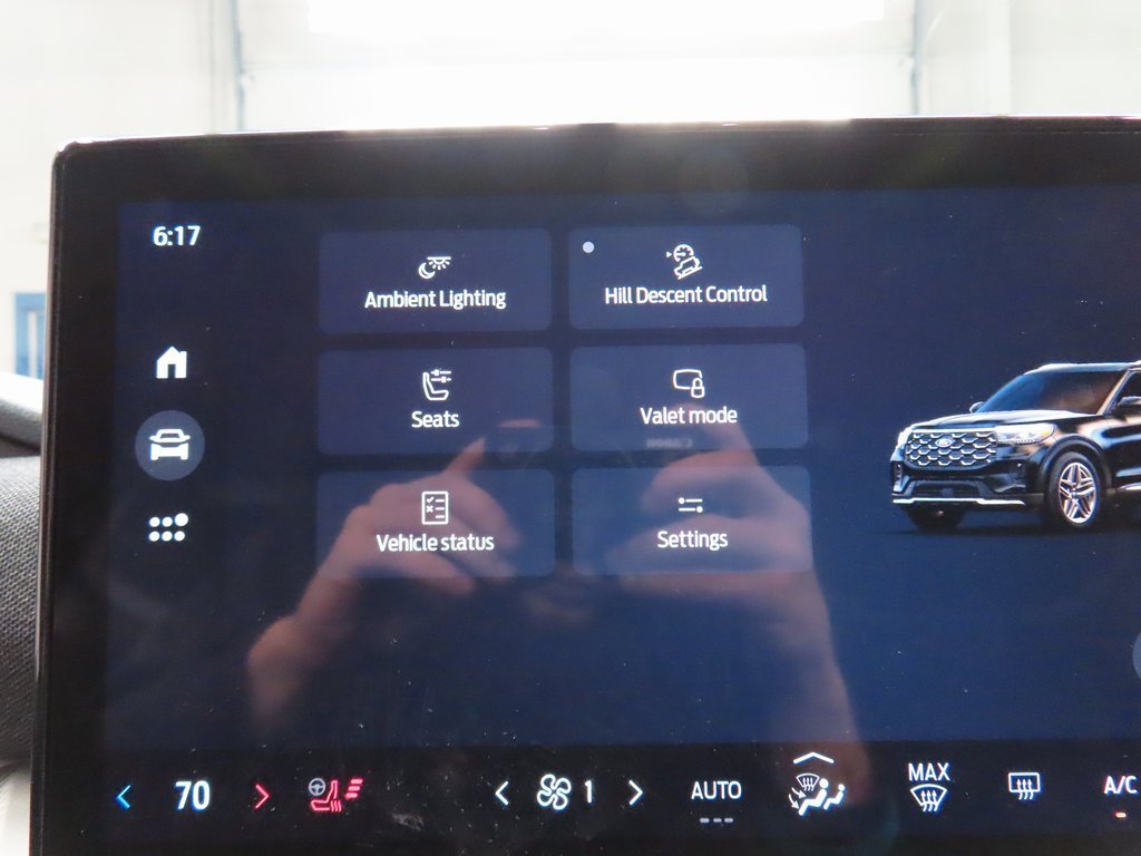 Used 2025 Ford Explorer ST image 22