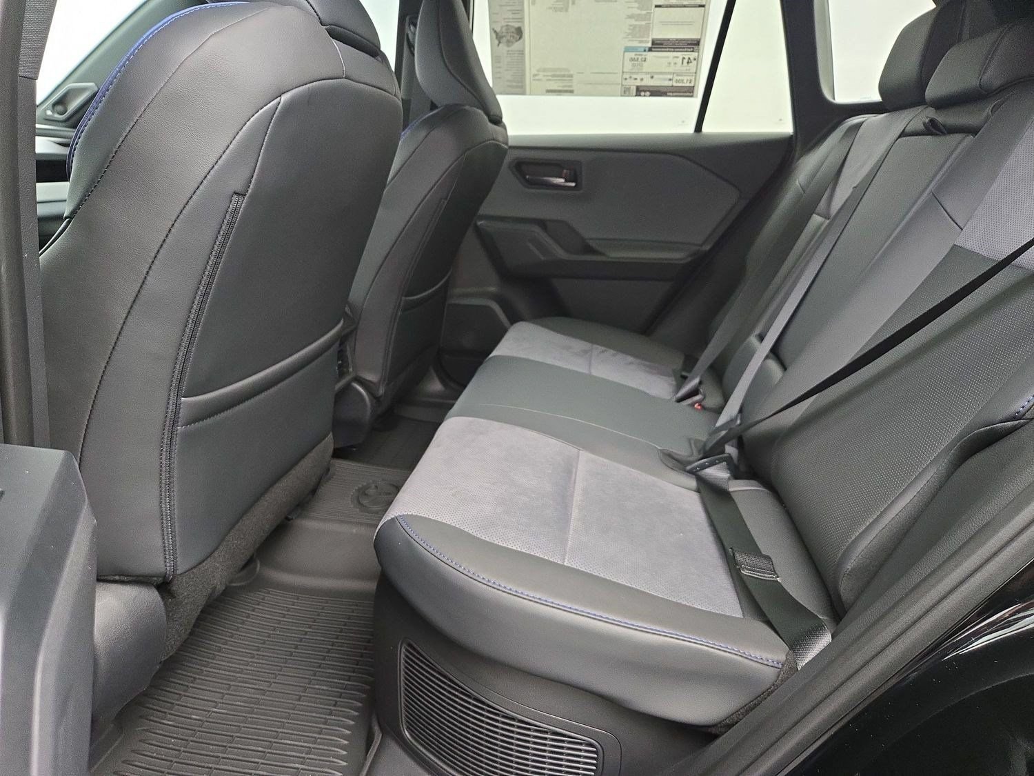 New 2026 Toyota RAV4 XSE w/ Panoramic Sun Roof Package AWD/4WD image 18