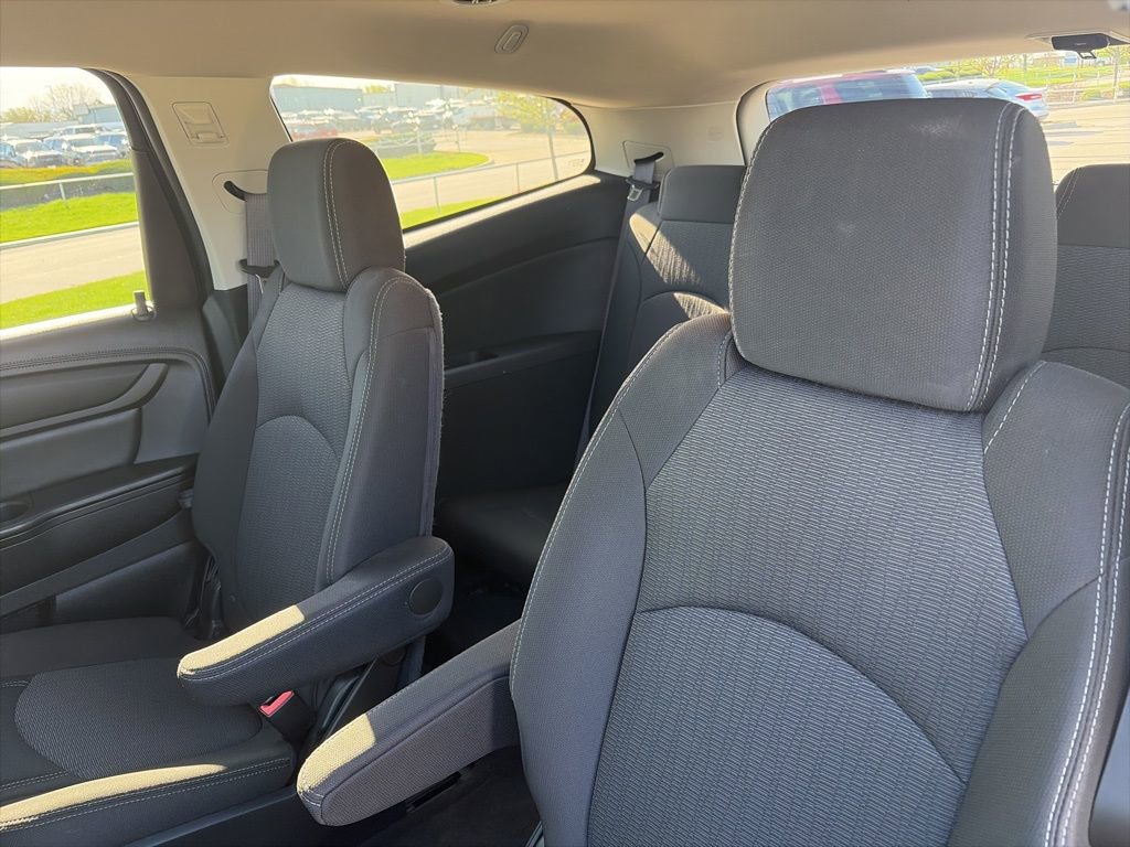 Used 2015 Chevrolet Traverse LT w/ Style and Technology Package image 45