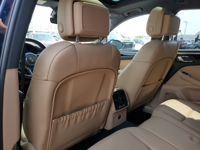 Certified 2020 Porsche Macan AWD/4WD image 21