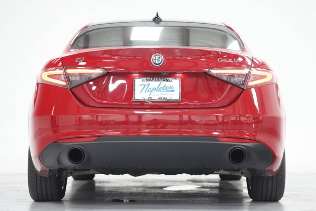 Used 2024 Alfa Romeo Giulia Sprint AWD/4WD image 14