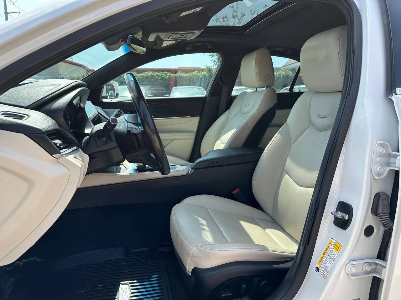 Used 2020 Cadillac CT4 Premium Luxury AWD/4WD image 12