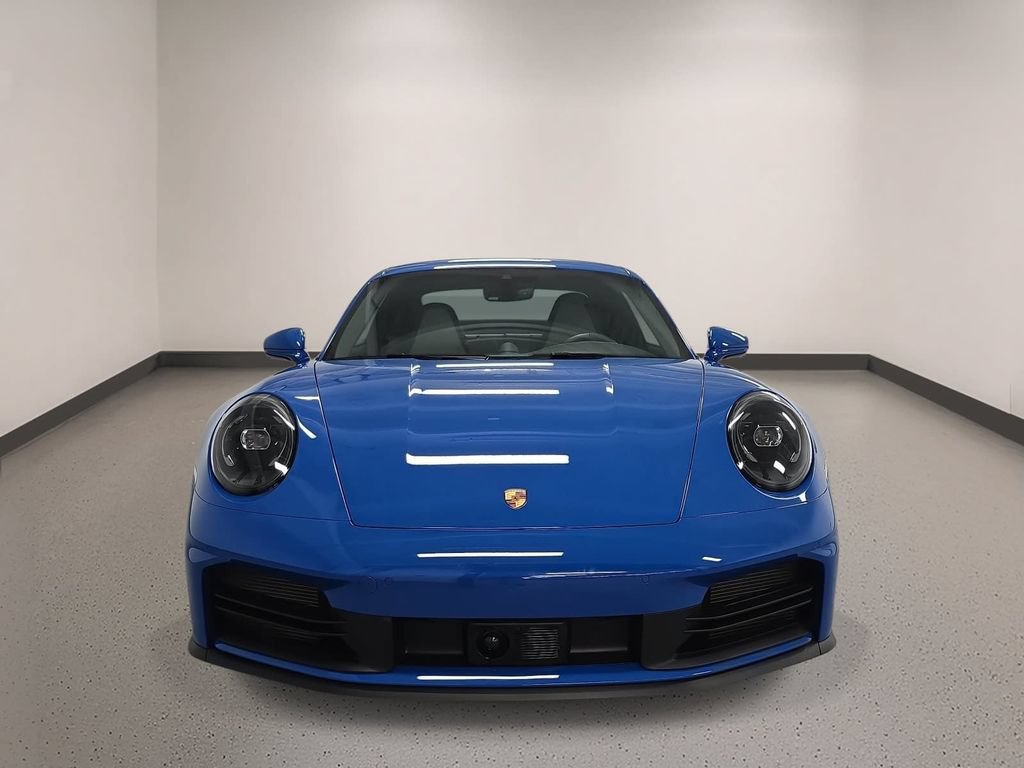 Certified 2025 Porsche 911 Carrera RWD image 9