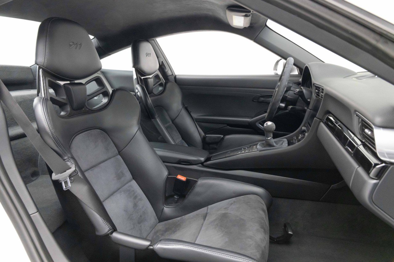 Used 2018 Porsche 911 Carrera T RWD image 4