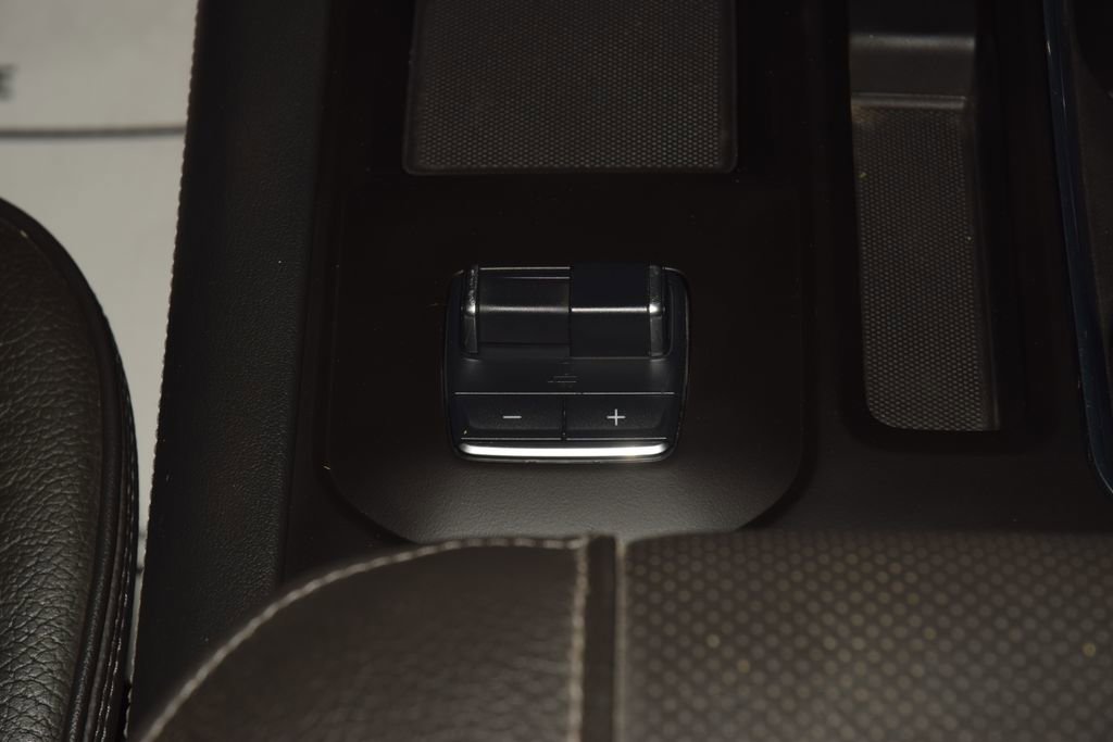 Used 2024 GMC Sierra 2500 Denali w/ Technology Package image 37