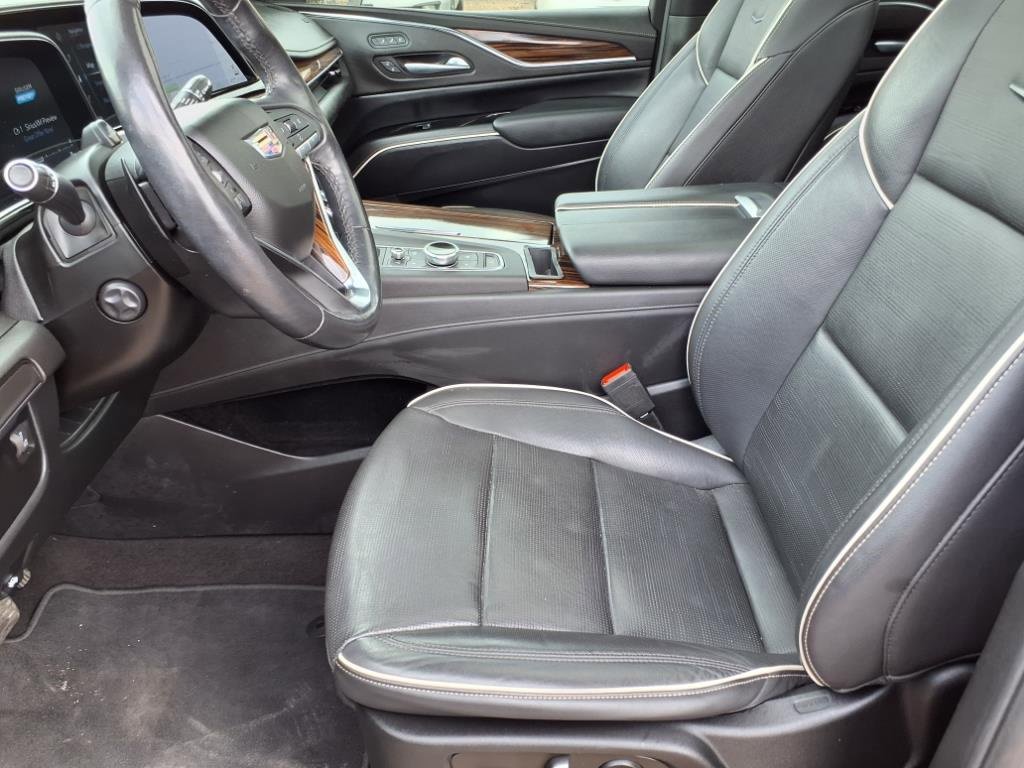 Used 2023 Cadillac Escalade Premium Luxury image 14