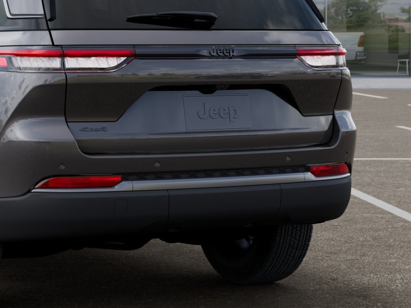 New 2026 Jeep Grand Cherokee Altitude AWD/4WD image 15