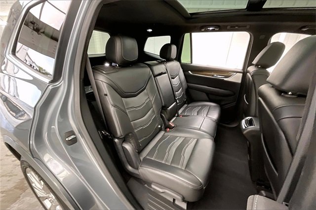 Used 2020 Cadillac XT6 Premium Luxury w/ Platinum Package image 19