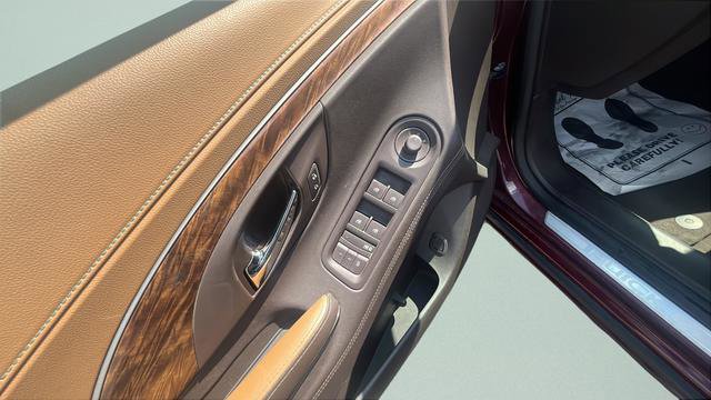 Used 2014 Buick LaCrosse Leather FWD image 11