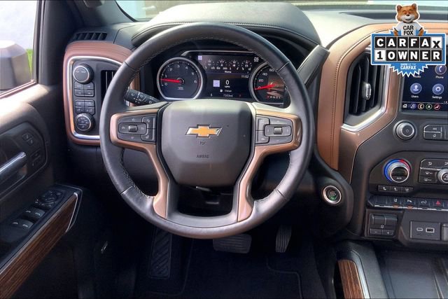 Used 2022 Chevrolet Silverado 2500 High Country w/ Technology Package image 5