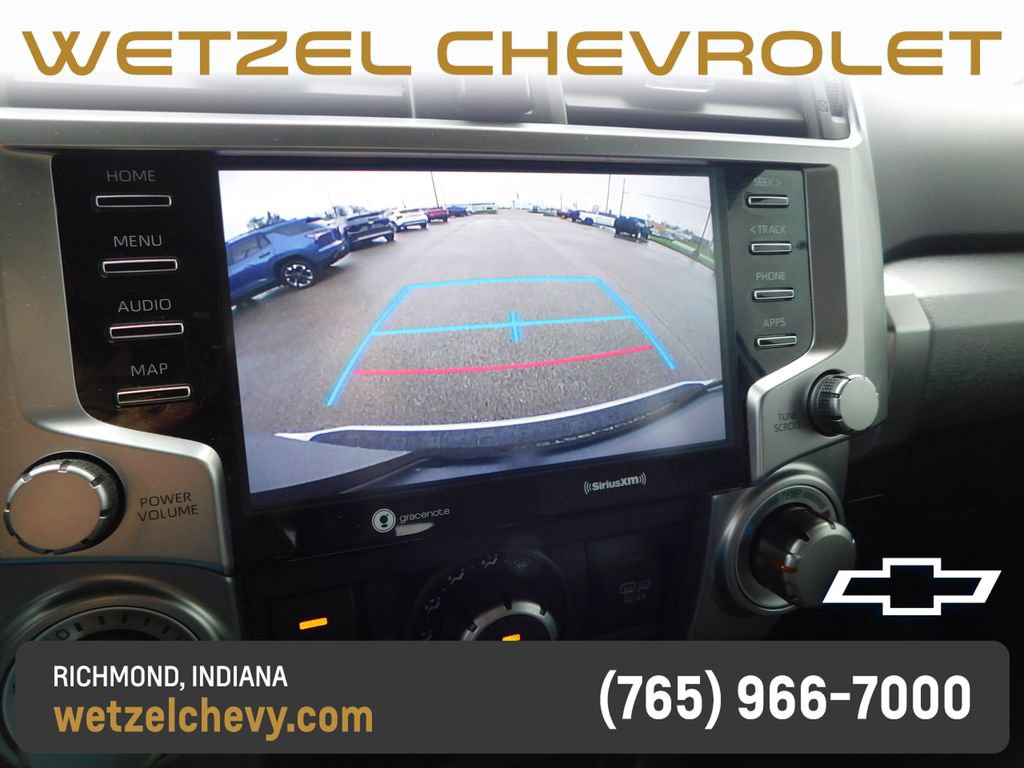 Used 2020 Toyota 4Runner SR5 AWD/4WD image 28