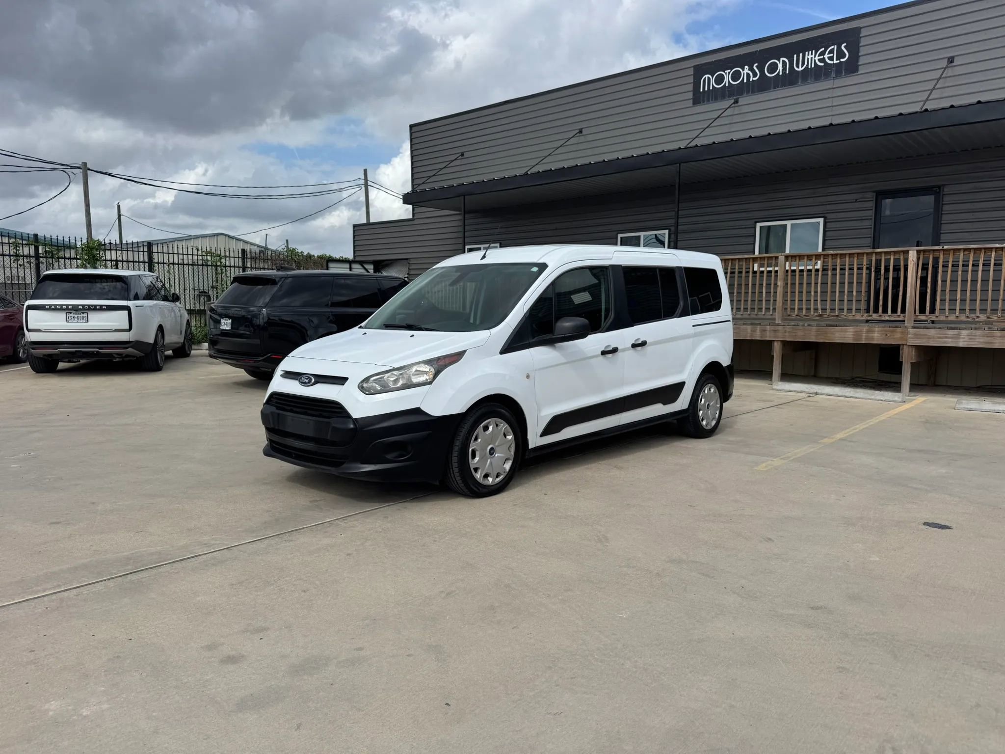 Used 2016 Ford Transit Connect XL FWD image 2
