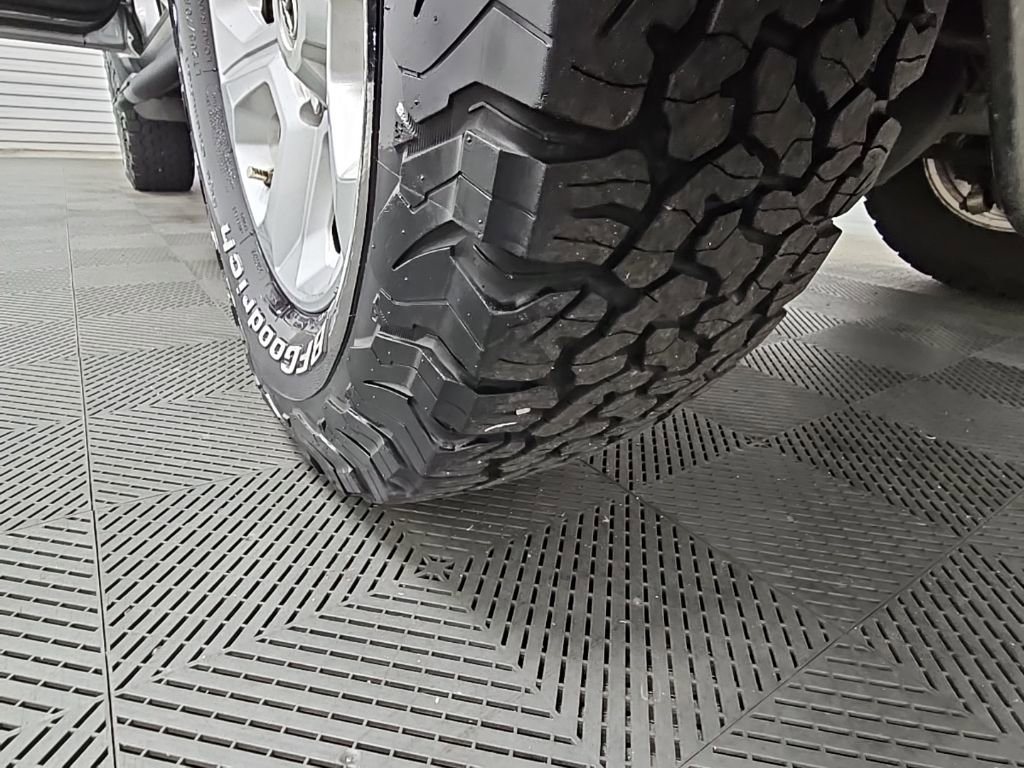 Used 2015 Toyota 4Runner SR5 RWD image 39