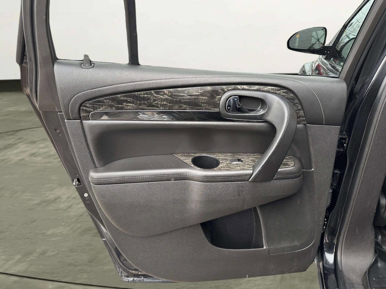 Used 2014 Buick Enclave Leather AWD/4WD image 13