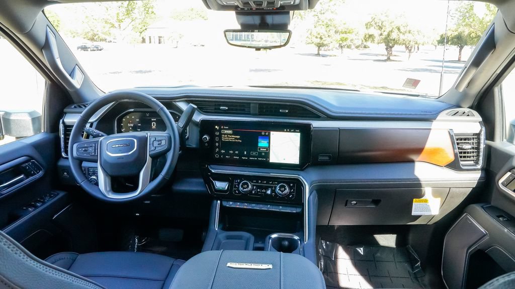 New 2026 GMC Sierra 2500 Denali w/ Denali Reserve Package AWD/4WD image 15