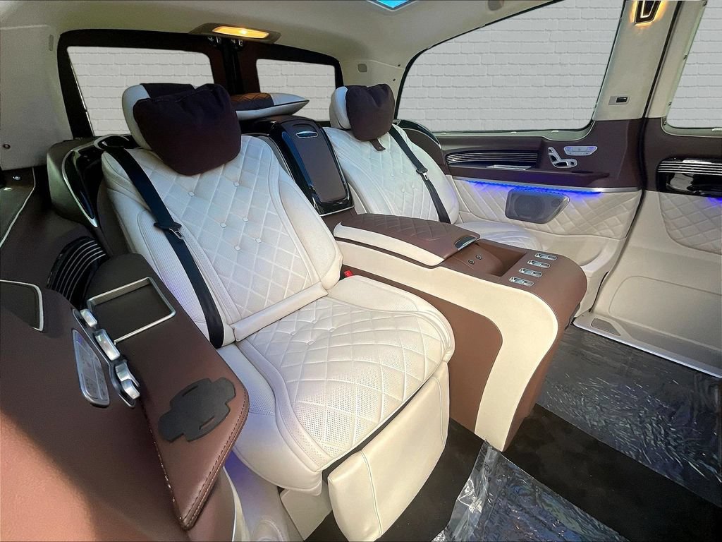 Used 2020 Mercedes-Benz Metris Passenger image 21