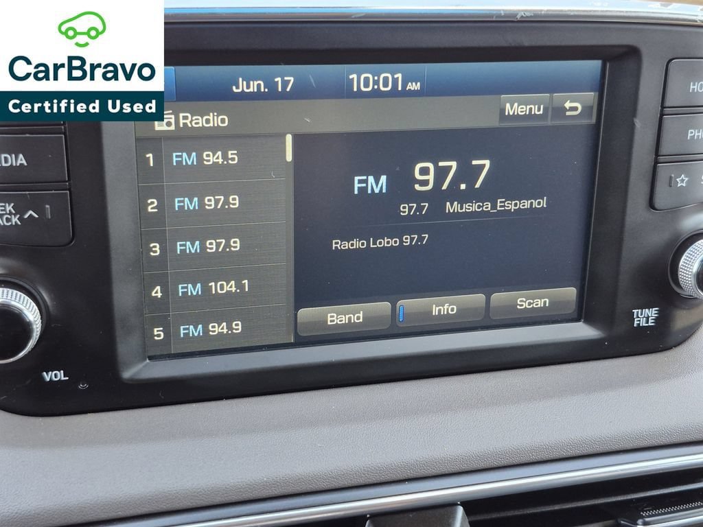 Used 2019 Hyundai Santa Fe SE FWD image 14