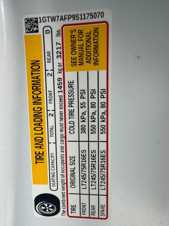 Used 2025 GMC Savana 2500 w/ Driver Convenience Package RWD image 24
