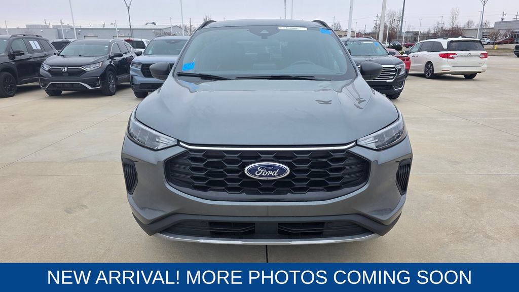 Used 2025 Ford Escape ST-Line image 8