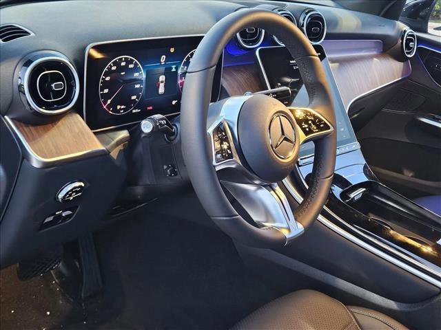 New 2025 Mercedes-Benz GLC 300 image 3