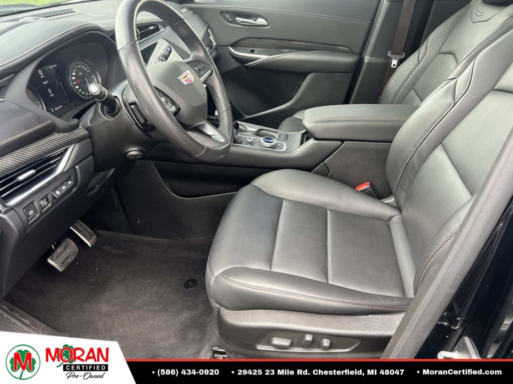 Used 2022 Cadillac XT4 Sport w/ Comfort Package AWD/4WD image 16