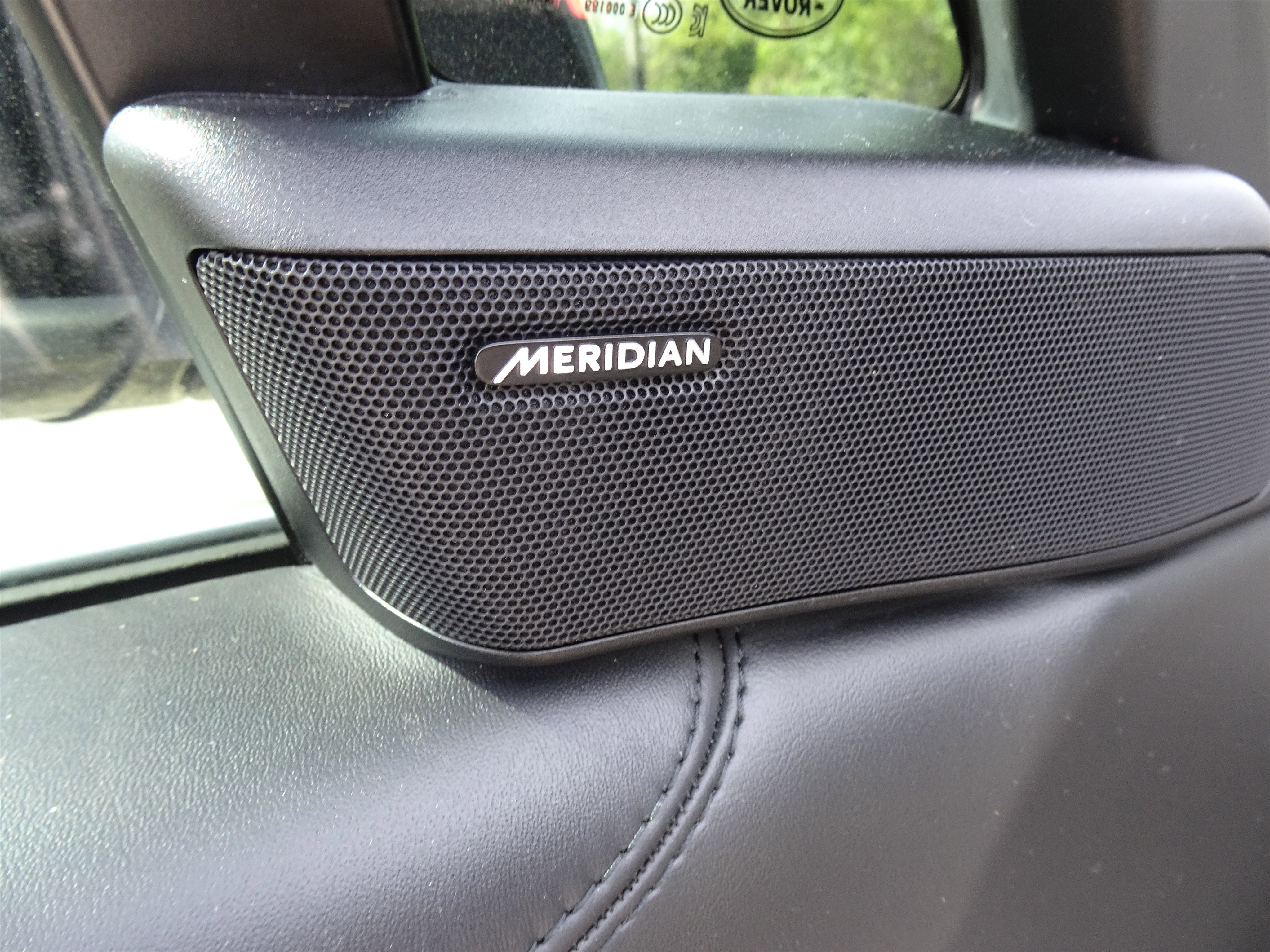 Certified 2024 Land Rover Range Rover SE AWD/4WD image 5