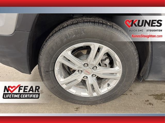 Used 2024 GMC Terrain SLE image 9