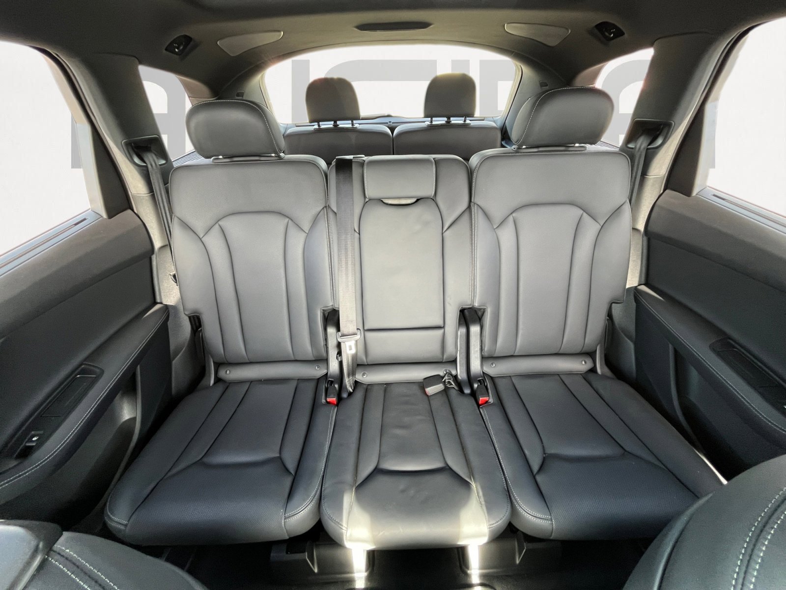 Used 2025 Audi Q7 3.0T Prestige w/ Prestige Package image 19