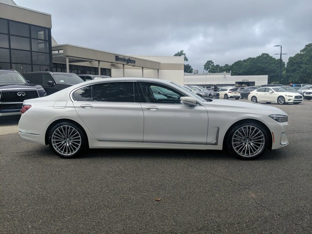 Used 2022 BMW 740i w/ Premium Package image 14